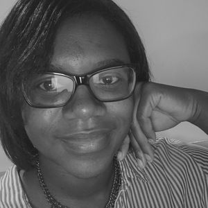 Meet your Posher, Ebony